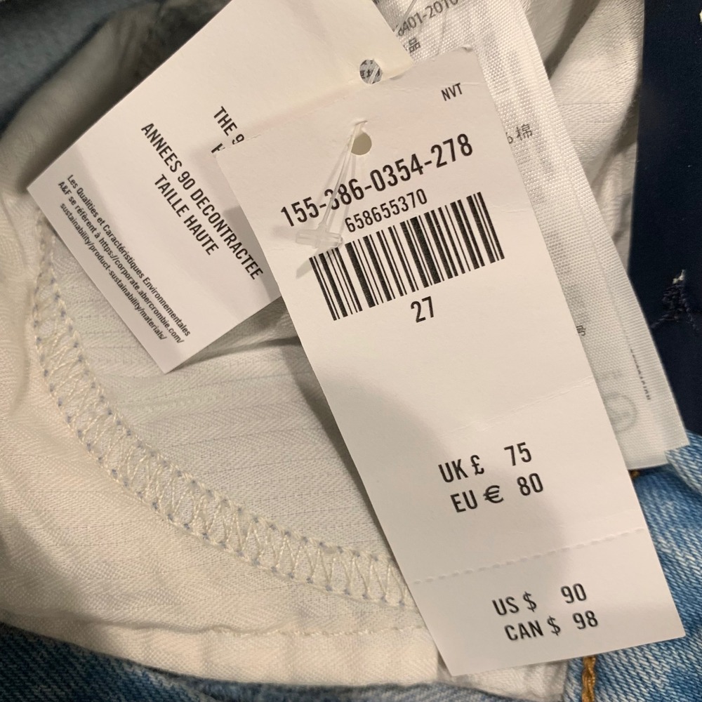 Abercrombie Curve Love 90s Relaxed Jeans Women's 27/4R High Rise Light Wash NEW - Picture 3 of 11
